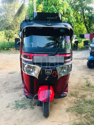 Bajaj 4 stroke 2019 - Reconditioned Three wheeler sale in Sri Lanka - patpat.lk