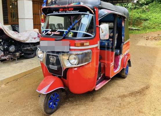 Bajaj 4 stroke 2017 -  Three wheeler sale in Sri Lanka - patpat.lk