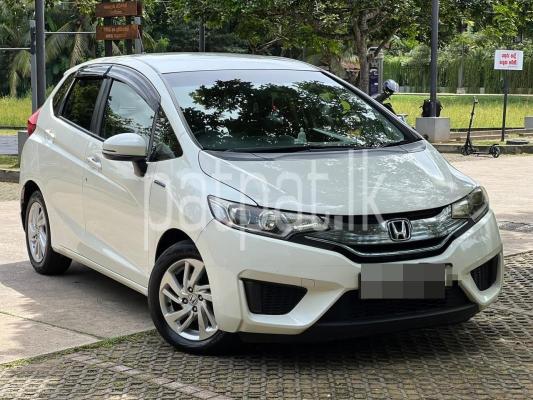 Honda Fit 2015 - භාවිතා කරන ලද කාර් sale in Sri Lanka - patpat.lk