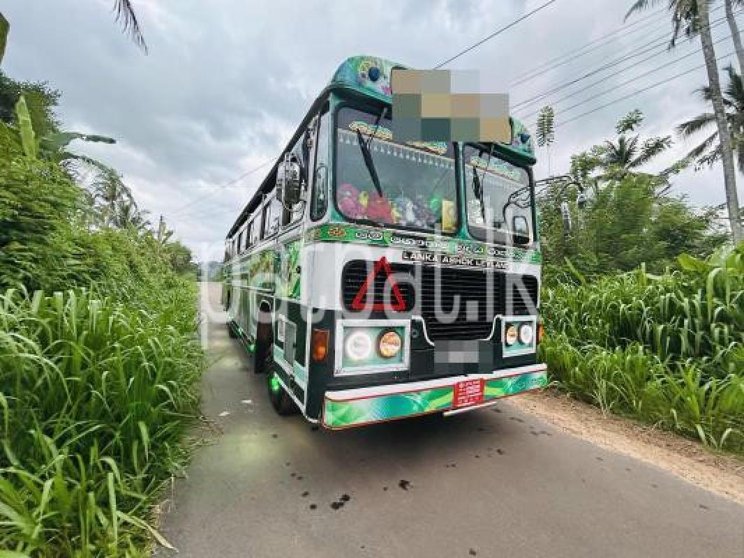 Ashok Leyland Ruby 2004 - භාවිතා කරන ලද බස් රථය sale in Sri Lanka - patpat.lk