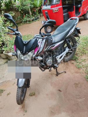 Bajaj Discover 2014 - பயன்படுத்தப்பட்டது பைக் sale in Sri Lanka - patpat.lk