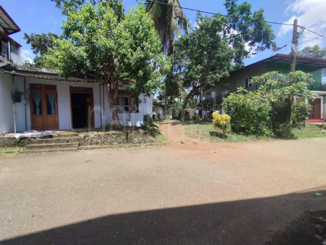 Residential Land for Sale in Mattegoda