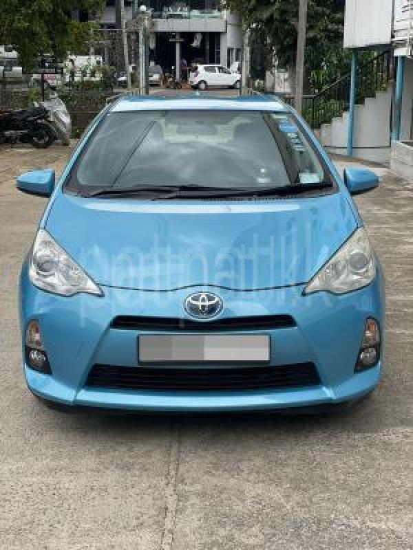 Toyota Aqua 2012 -  Car sale in Sri Lanka - patpat.lk