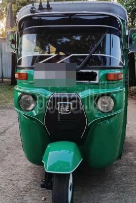Bajaj Three Wheel 2015