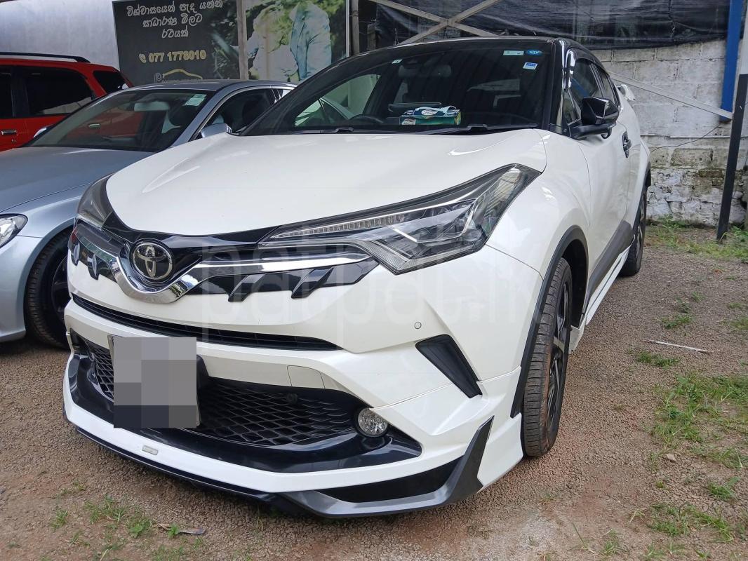 Toyota CHR 2018 -  SUV sale in Sri Lanka - patpat.lk