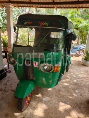 Bajaj Three Wheel 2012