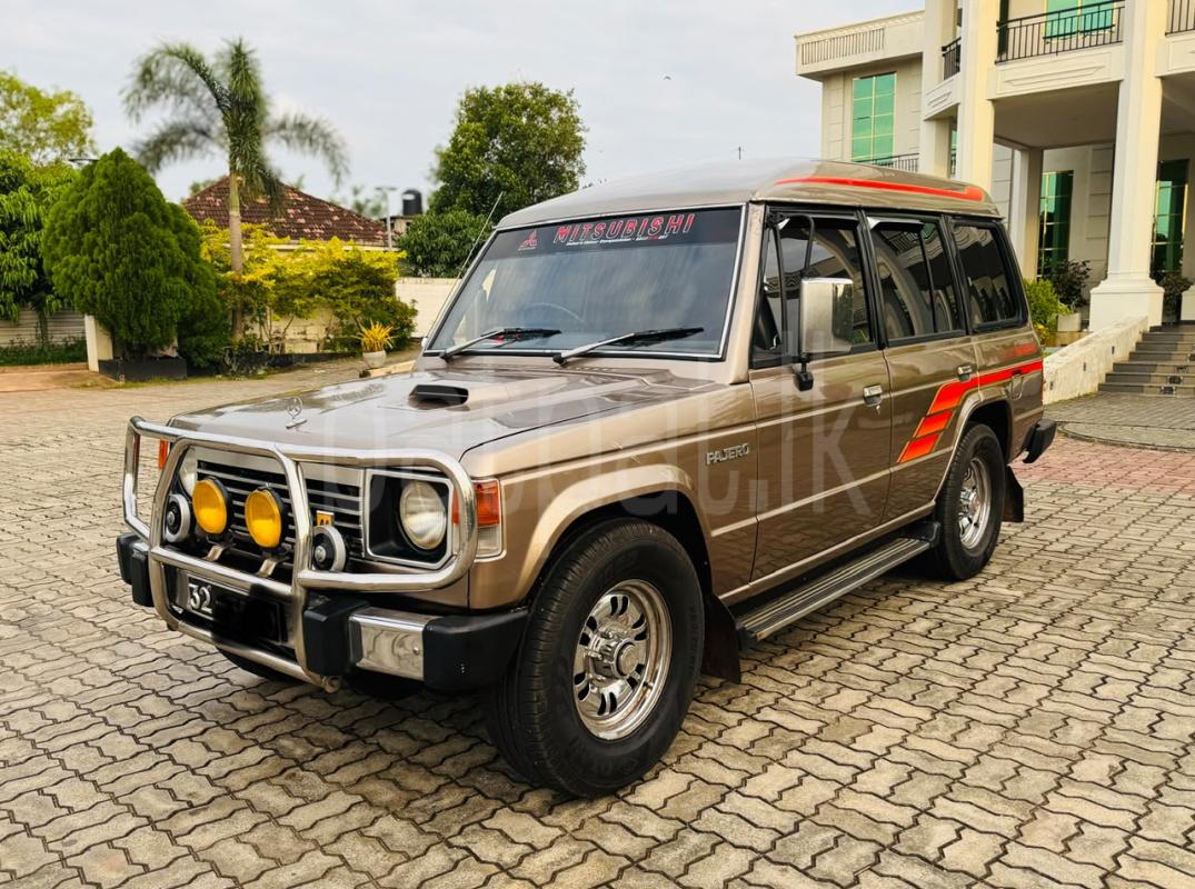 Mitsubishi Pajero 1995 -  SUV sale in Sri Lanka - patpat.lk