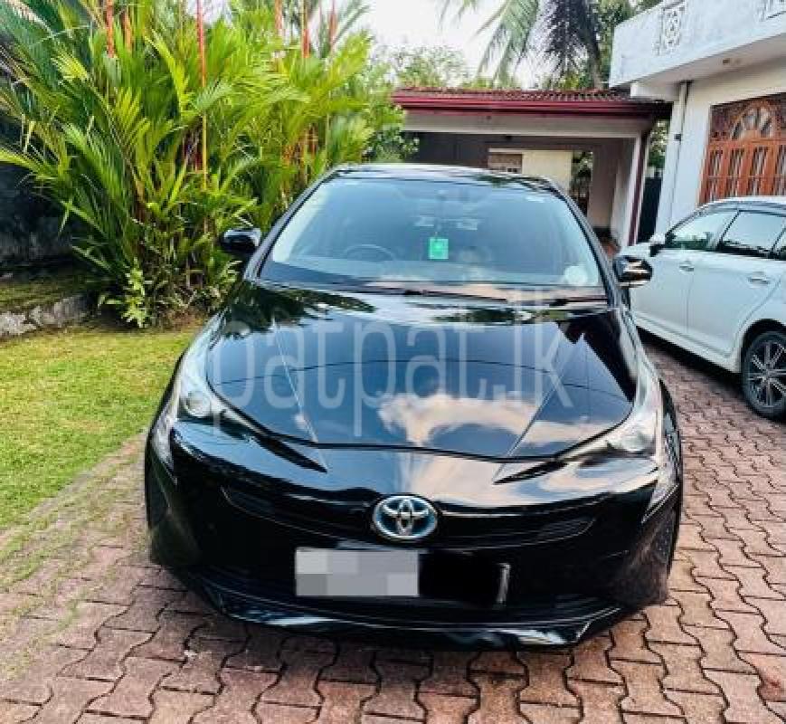 Toyota Prius 2016 - භාවිතා කරන ලද කාර් sale in Sri Lanka - patpat.lk