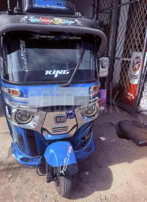 Bajaj 4 stroke 2015 - Used Three wheeler sale in Sri Lanka - patpat.lk