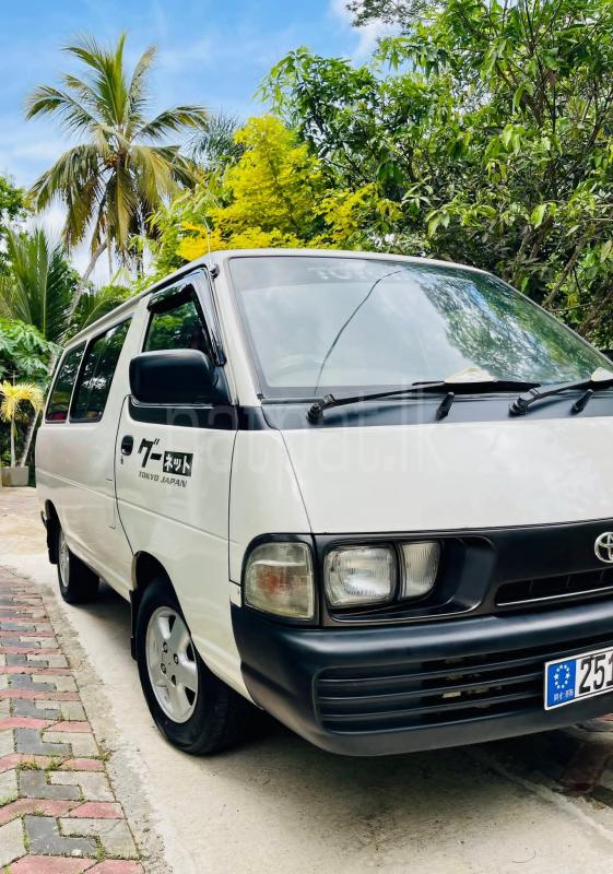 Toyota TownAce 1995 - භාවිතා කරන ලද වෑන් රථය sale in Sri Lanka - patpat.lk