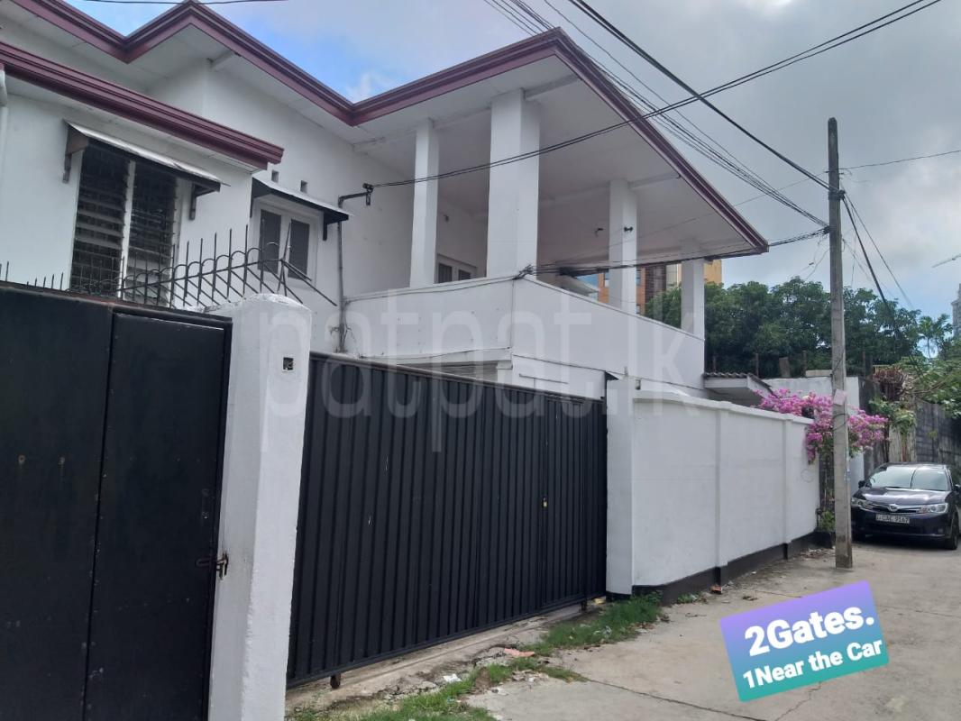 House for Sale in Wellawatta (Colombo 06)