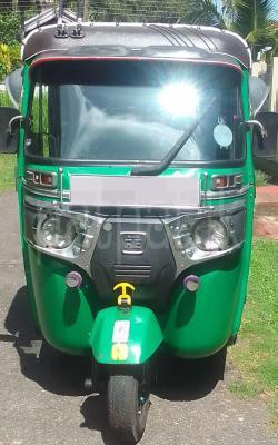Bajaj 4 stroke 2014 - பயன்படுத்தப்பட்டது முச்சக்கர வண்டி sale in Sri Lanka - patpat.lk