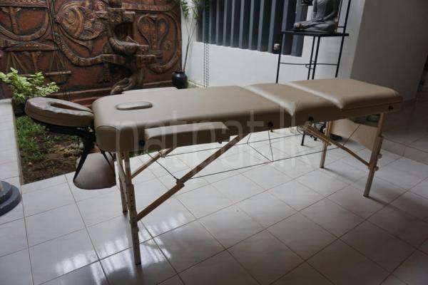 MASSAGE THERAPY TATTOO PORTABLE BEDS