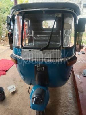 Bajaj Three Wheel 2005