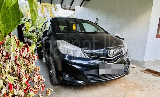 Toyota Vitz 2013