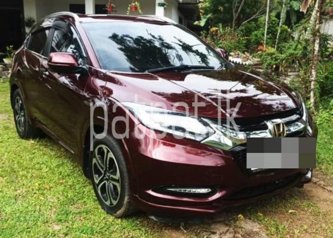Honda Vezel 2015 -  SUV රථය sale in Sri Lanka - patpat.lk