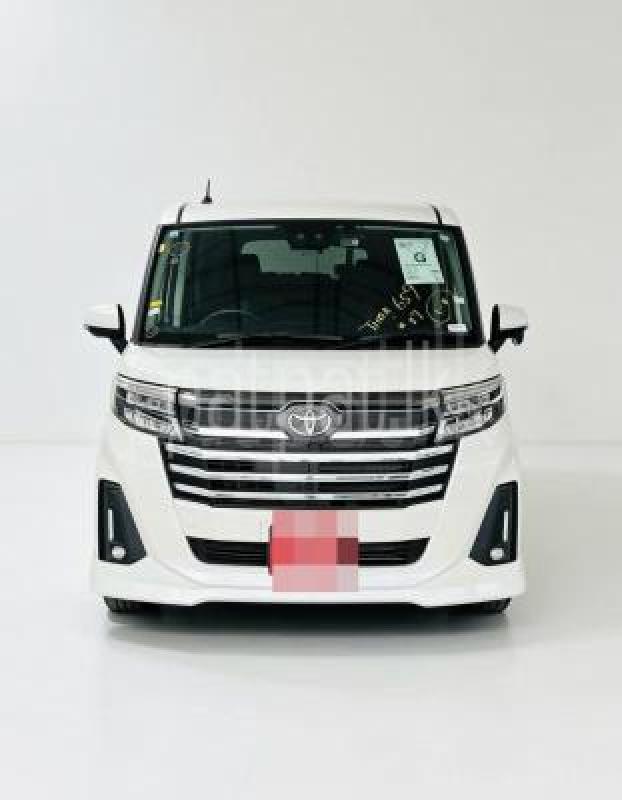 Toyota Roomy 2023 -  වෑන් රථය sale in Sri Lanka - patpat.lk