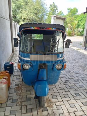 Bajaj Three Wheel 2013 - Used Three wheeler sale in Sri Lanka - patpat.lk