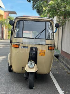 Bajaj 2 stroke 2005 - பயன்படுத்தப்பட்டது முச்சக்கர வண்டி sale in Sri Lanka - patpat.lk