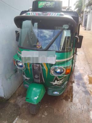 Bajaj Three Wheel 2010