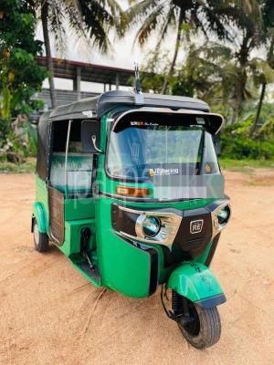 Bajaj Three Wheel 2015 - Used Three wheeler sale in Sri Lanka - patpat.lk