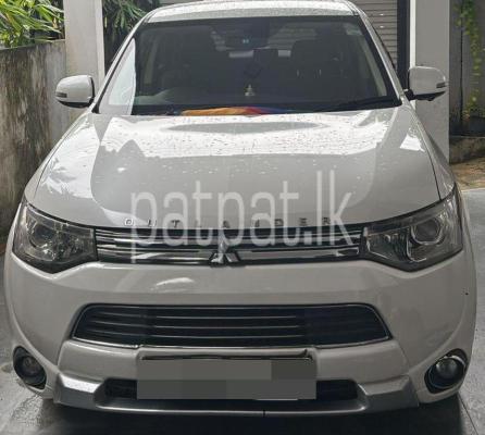 Mitsubishi Outlander 2015 - Used SUV sale in Sri Lanka - patpat.lk