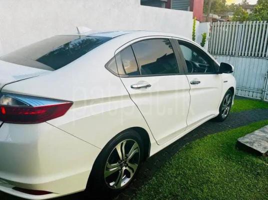 Honda Grace 2016 - Used Car sale in Sri Lanka - patpat.lk