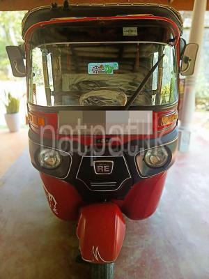 Bajaj Three Wheel 2013