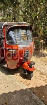 Bajaj Three Wheel 2008