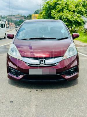 Honda FIT SHUTTLE 2014 - භාවිතා කරන ලද කාර් sale in Sri Lanka - patpat.lk