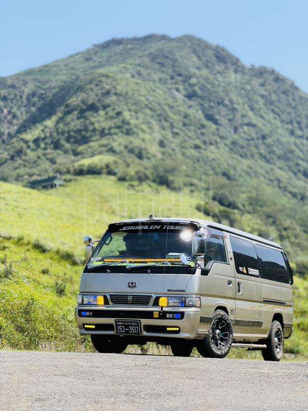 Nissan Caravan 1993 - භාවිතා කරන ලද වෑන් රථය sale in Sri Lanka - patpat.lk