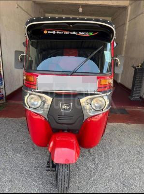 Bajaj Three Wheel 2019