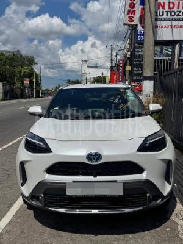 Toyota Yaris 2022 -  SUV sale in Sri Lanka - patpat.lk