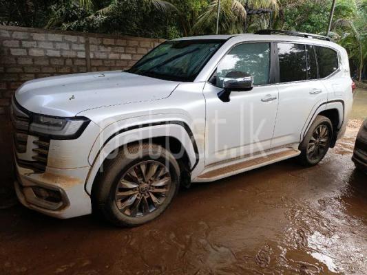 Toyota Land Cruiser 2024