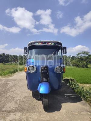Bajaj Three Wheel 2010