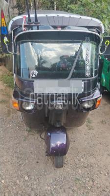 Bajaj Three Wheel 2011