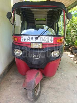 Bajaj Three Wheel 2014