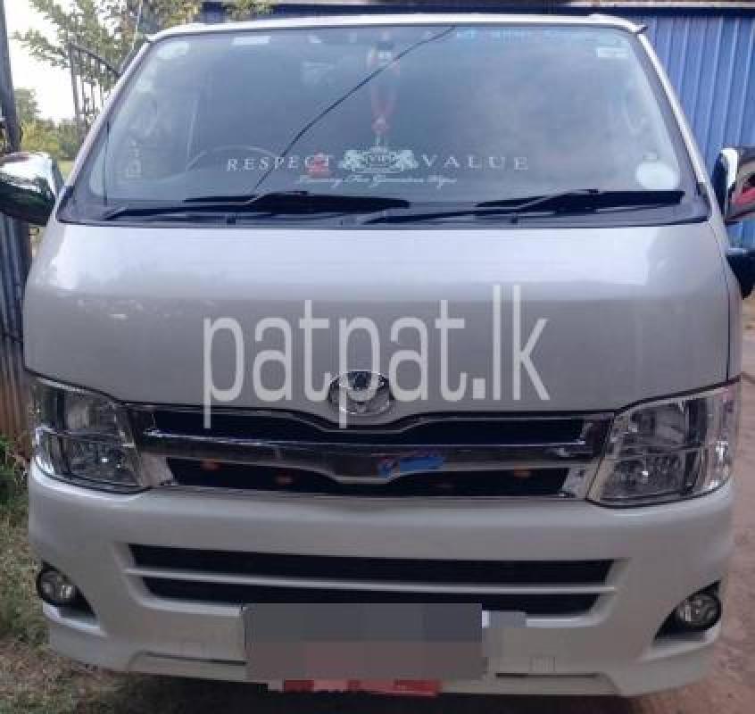 Toyota Hiace 2013 -  Van sale in Sri Lanka - patpat.lk