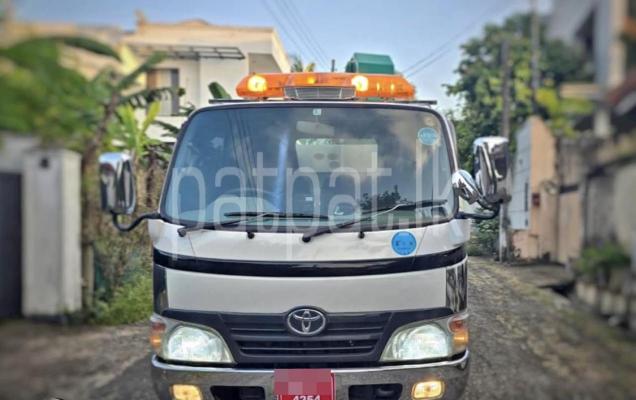 Toyota Dyna 2007 - பயன்படுத்தப்பட்டது டிரக் sale in Sri Lanka - patpat.lk