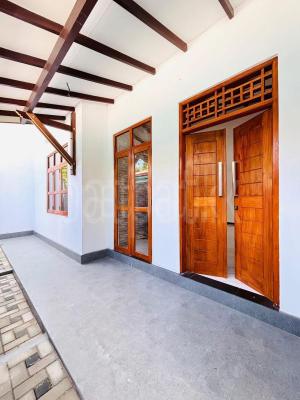 House for Sale in Athurugiriya