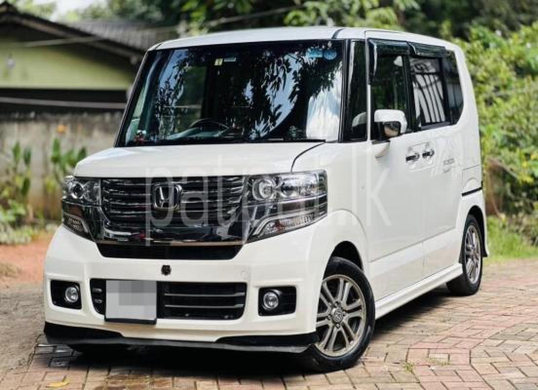 Honda N BOX 2015 - භාවිතා කරන ලද කාර් sale in Sri Lanka - patpat.lk