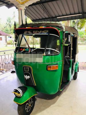 Bajaj Three Wheel 2004 - பயன்படுத்தப்பட்டது முச்சக்கர வண்டி sale in Sri Lanka - patpat.lk