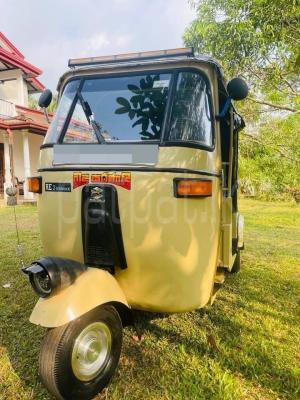 Bajaj Three Wheel 2005
