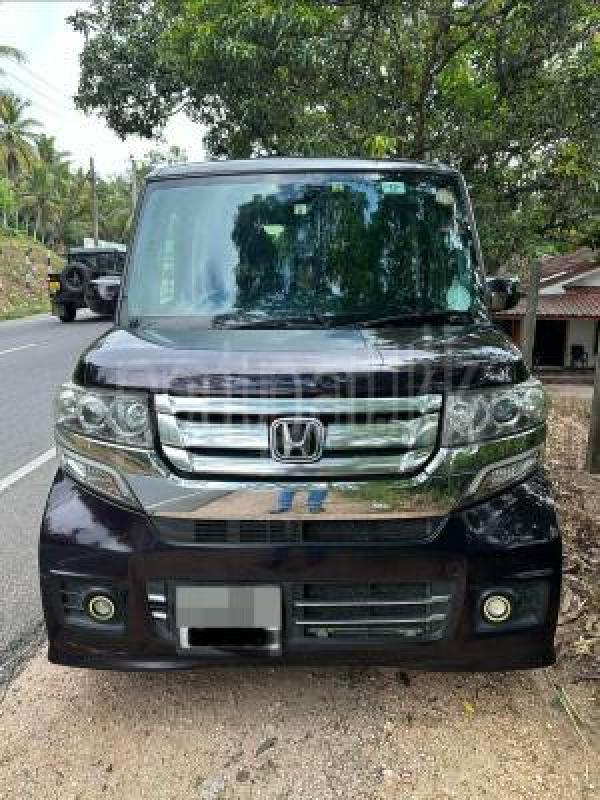 Honda N BOX 2016 - භාවිතා කරන ලද කාර් sale in Sri Lanka - patpat.lk