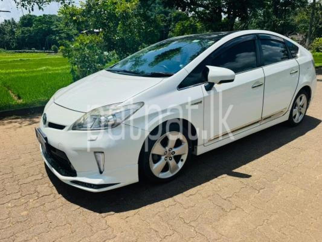 Toyota PRIUS S GRADE 2013 - Used Car sale in Sri Lanka - patpat.lk