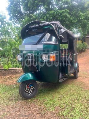 Bajaj Three Wheel 2013