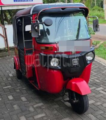 Bajaj 4 stroke 2015 - Used Three wheeler sale in Sri Lanka - patpat.lk