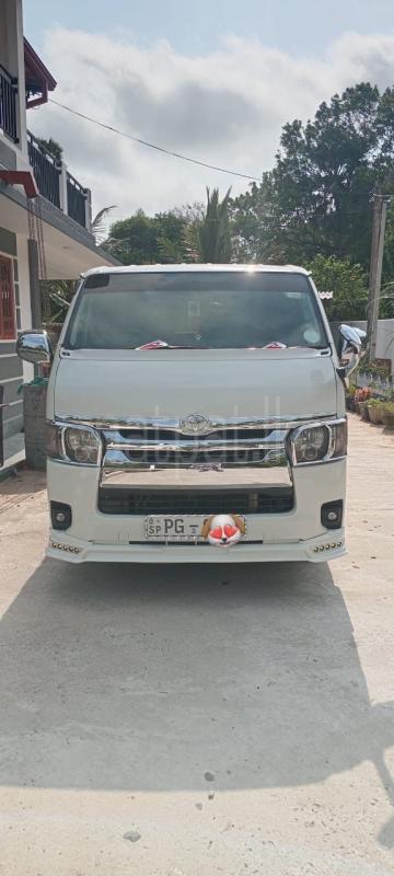 Toyota Hiace 2007 -  වෑන් රථය sale in Sri Lanka - patpat.lk