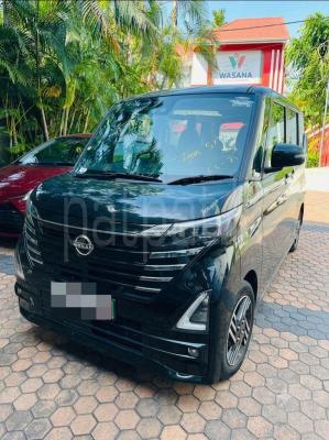 Nissan Roox 2023 - Reconditioned Car sale in Sri Lanka - patpat.lk