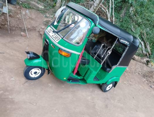 Bajaj Three Wheel 2008